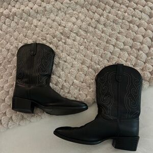 Black cowboy boots